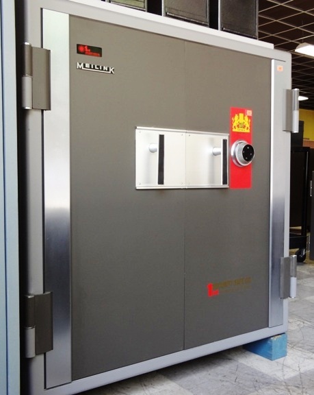 Fire & Burglary Rated Safes