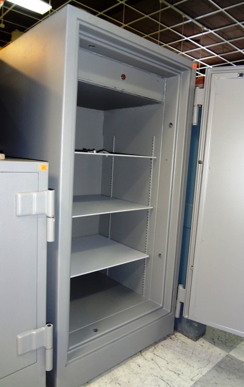 Used Major Fireproof Safe Fire Rated Safes